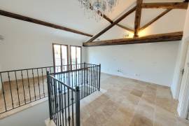 Beautiful Stone Renovated Barn With 100 M2 Living Space, Courtyard And Swimming Pool.