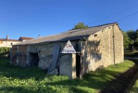 Barn to Renovate and Develop