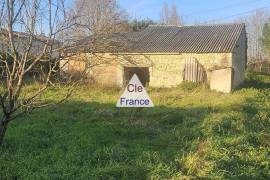 Barn to Renovate and Develop