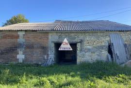 Barn to Renovate and Develop