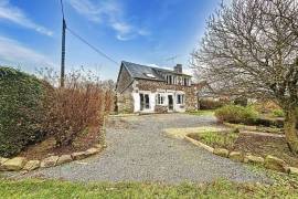 Detached Country House with Open Views