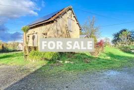 Former Farm House With Several Outbuildings