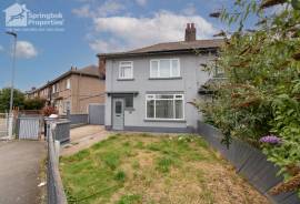 3 bedroom, Semi-detached house for sale